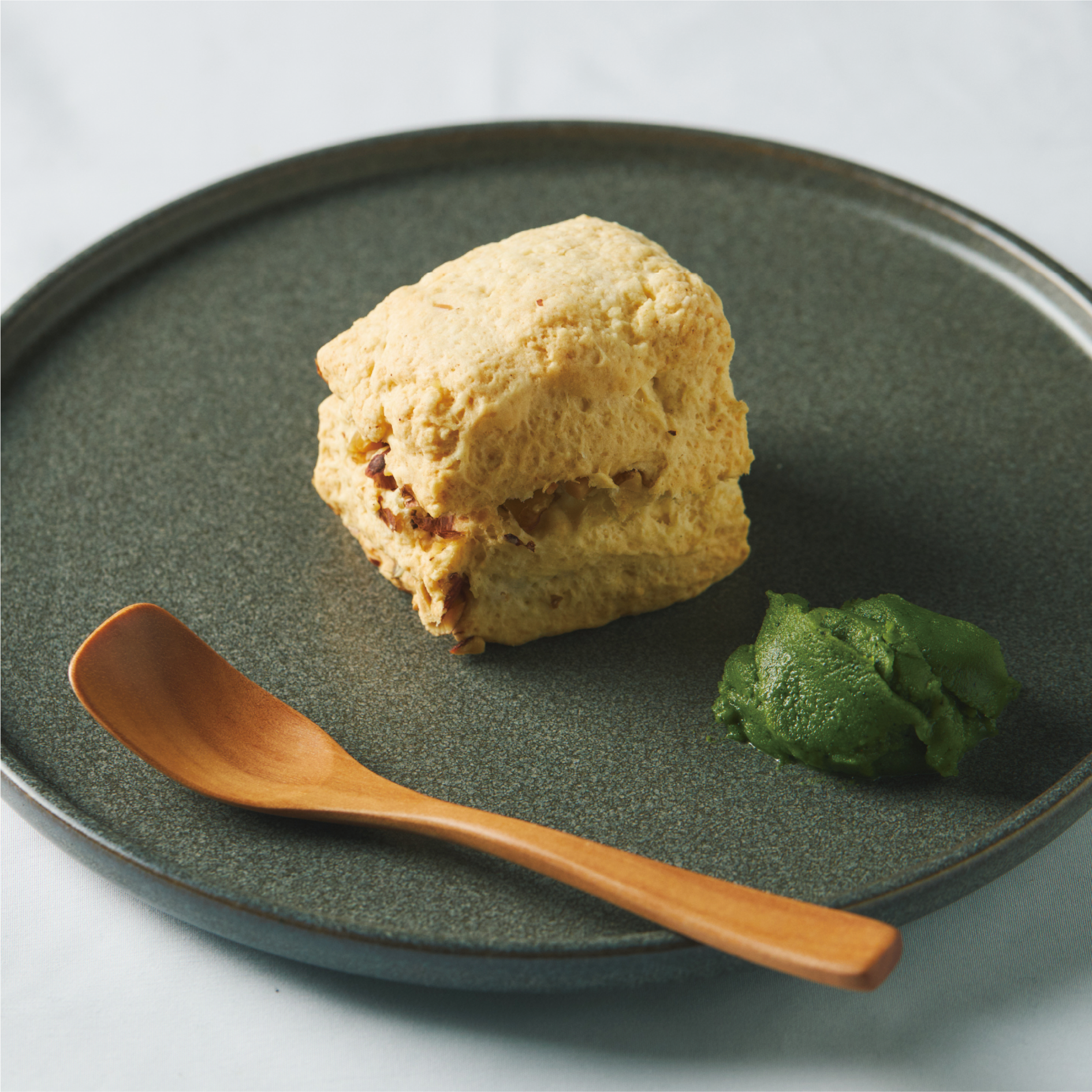 ナッツスコーン